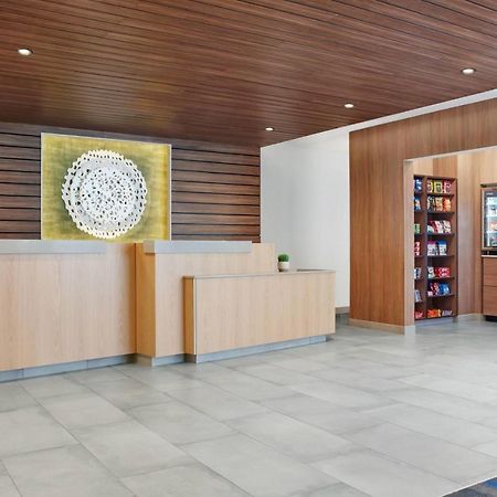 Fairfield By Marriott Inn & Suites Batavia Bagian luar foto